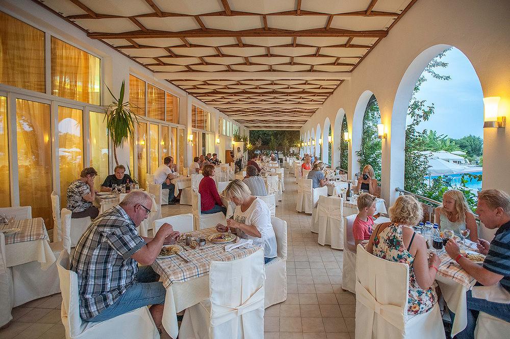 Irene Palace Beach Resort Kolymbia Exterior foto